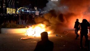 rotterdam riot proteste scontri